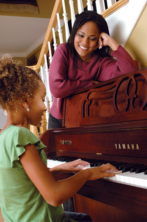 girl_playing.jpg